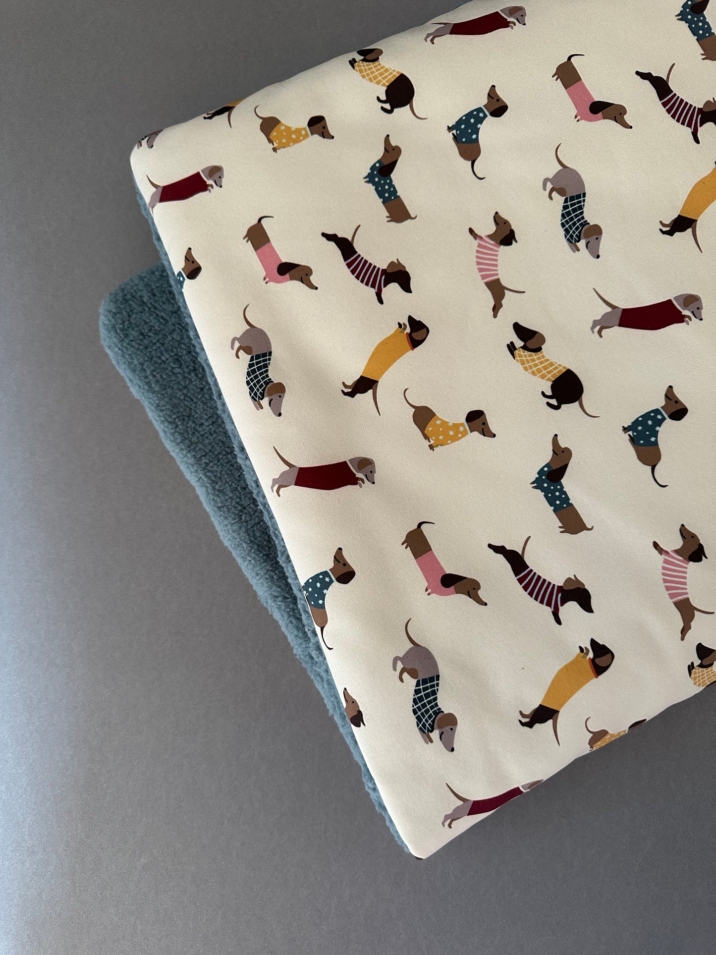 Sale: Softshelldecken 50 x 70 cm (2cm dicke Einlage, mit Teddyplüsch)