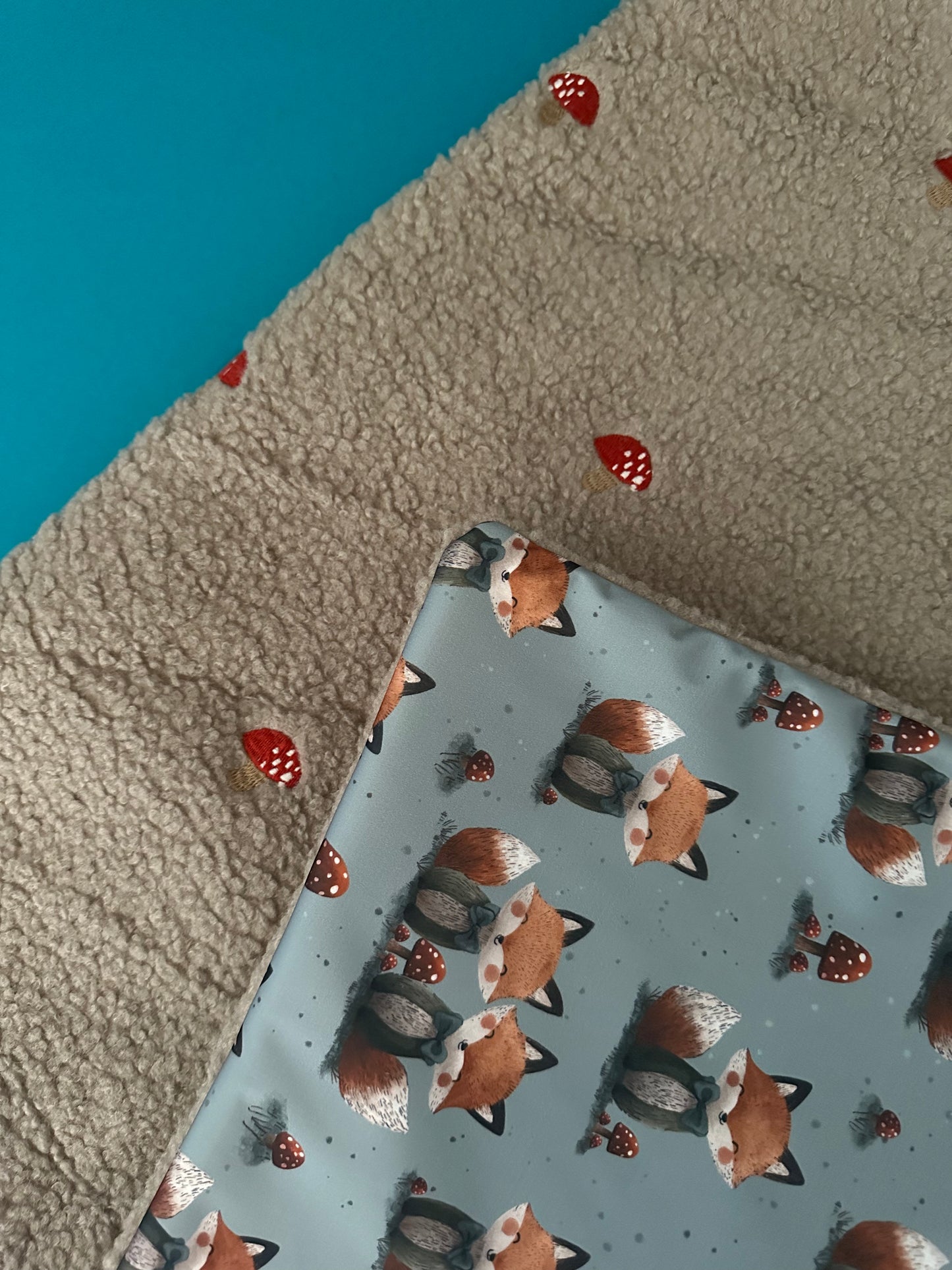 Fertig für dich: Reisedecken Fuchs & Pilz - sofort verfügbar!