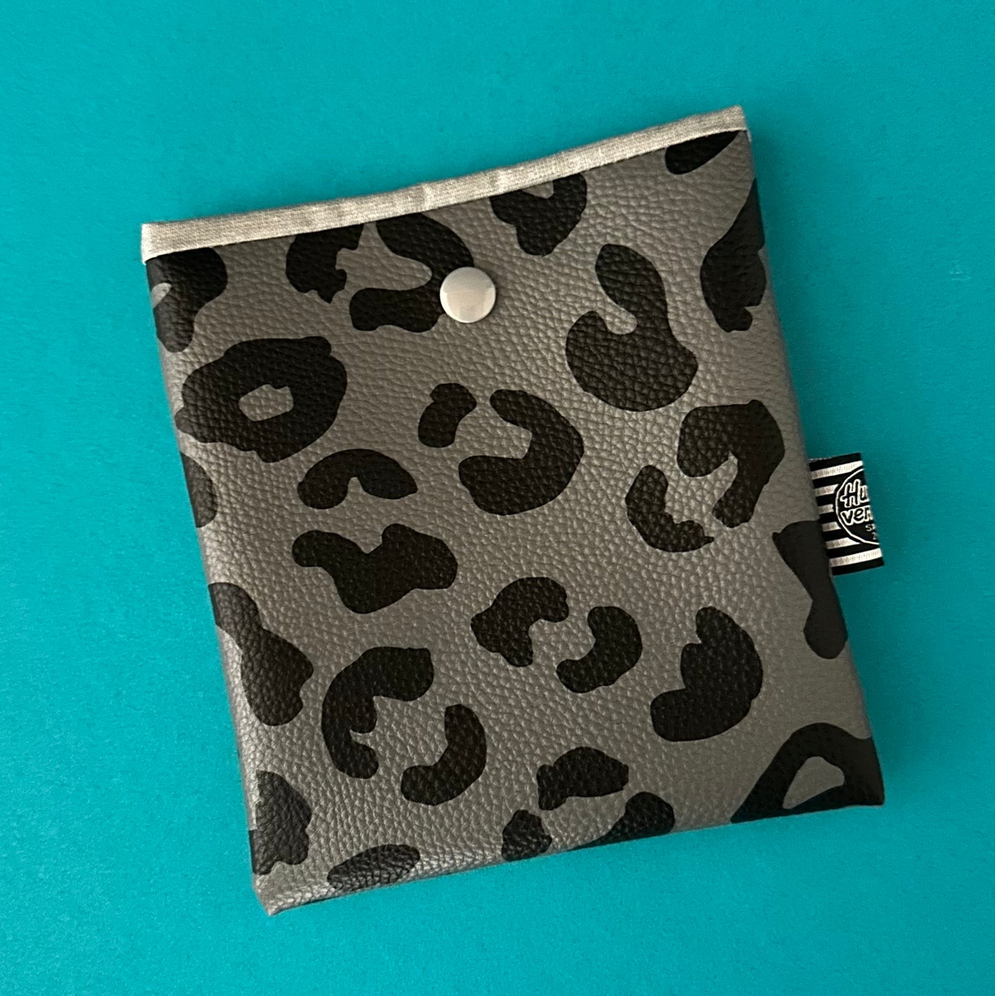 Sofortkauf | Jackentaschenbeutel Leo Kunstleder grau