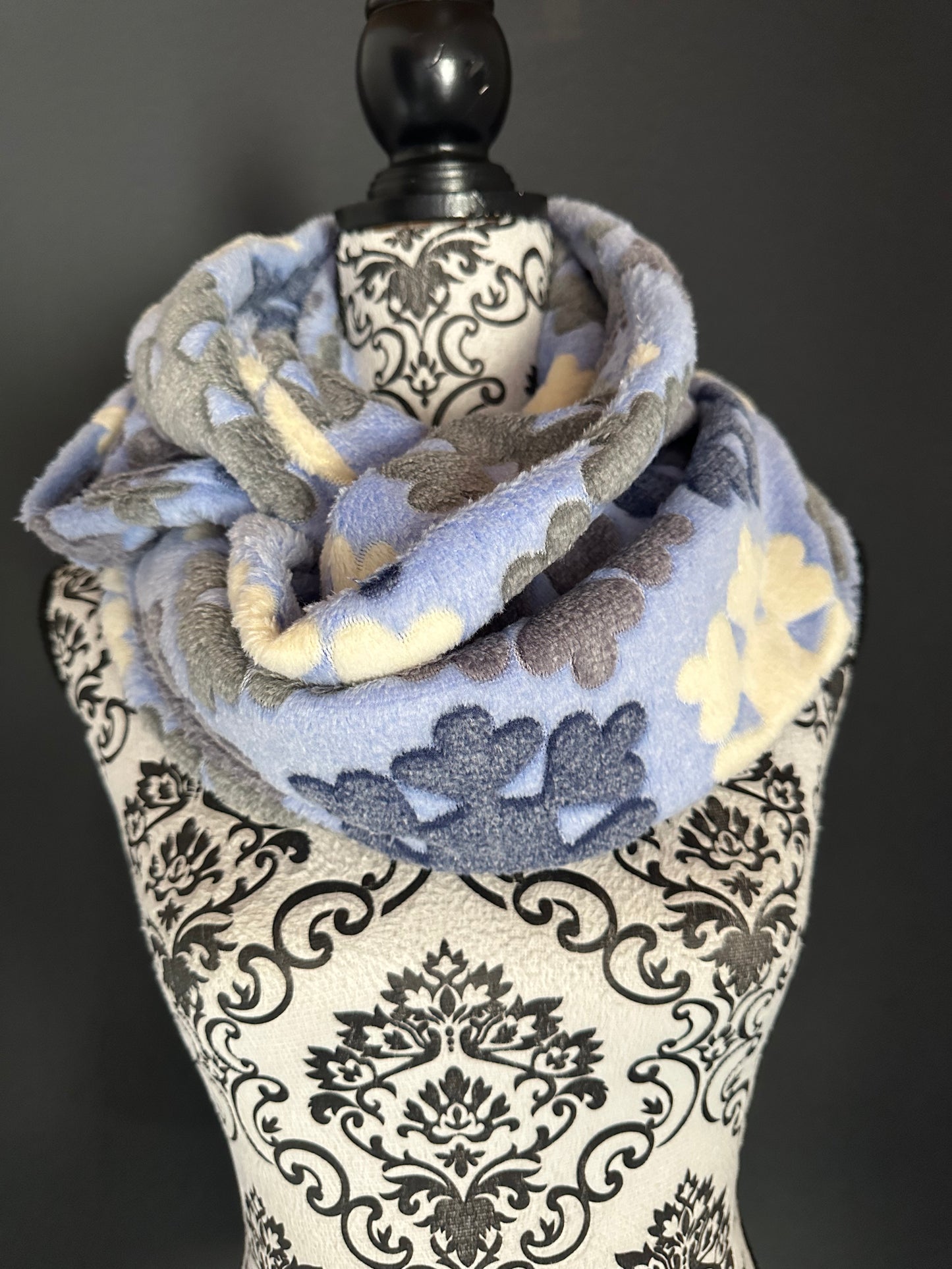 Sofortkauf | Loopschal Schneeflocken blau