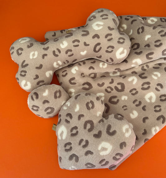 Fertig für dich: Kuschelkollektion Leo beige/braun - sofort verfügbar!
