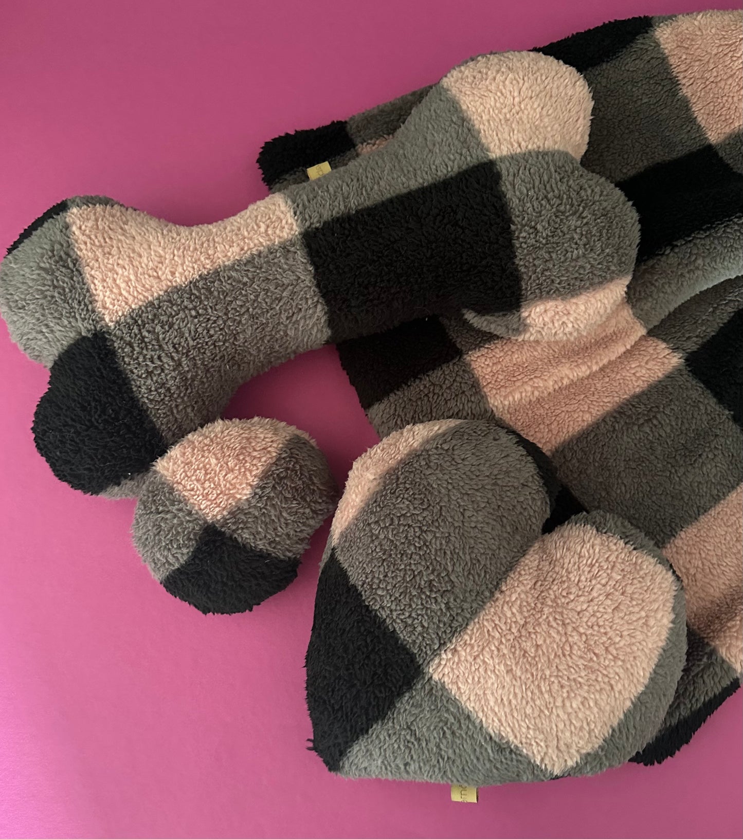 Fertig für dich: Kuschelkollektion rosa kariert - sofort verfügbar!