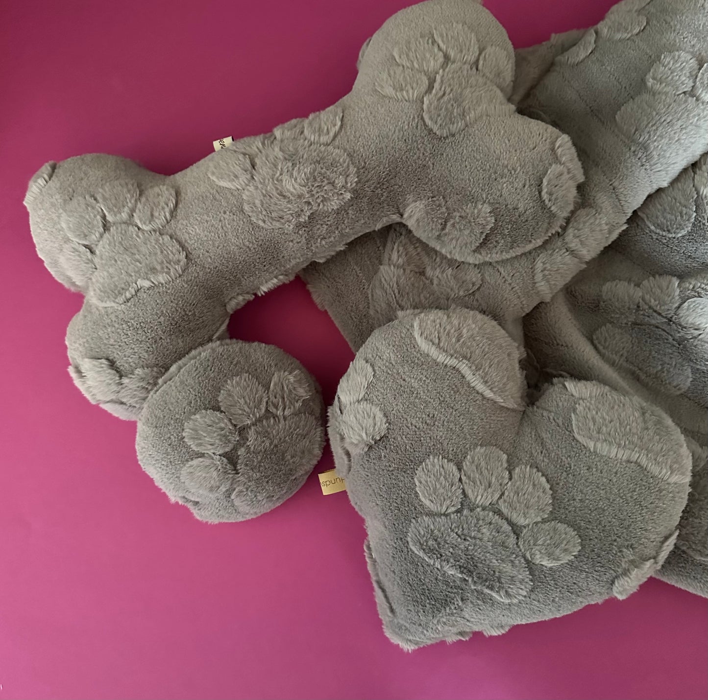 Fertig für dich: Kuschelkollektion Pfotenliebe grau - sofort verfügbar!