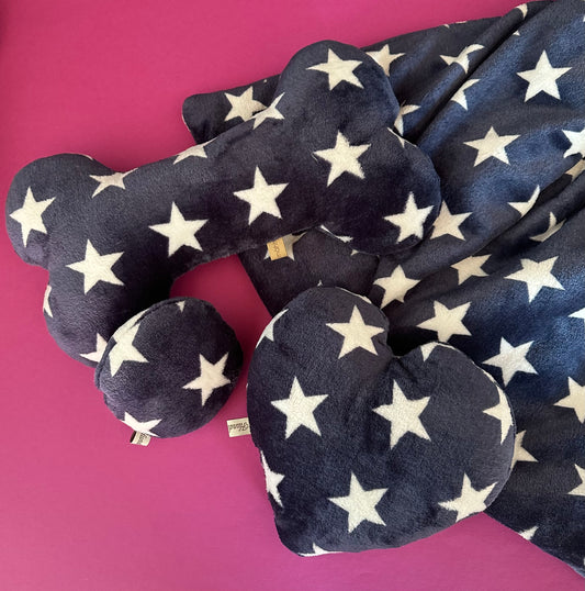 Fertig für dich: Kuschelkollektion Sterne dunkelblau - sofort verfügbar!