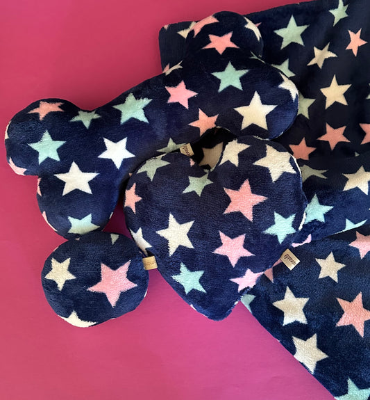 Fertig für dich: Kuschelkollektion bunte Sterne dunkelblau - sofort verfügbar!
