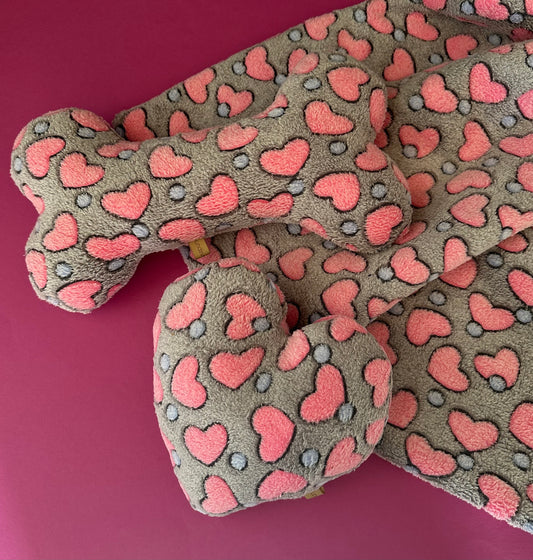 Fertig für dich: Kuschelkollektion pinke Herzchen - sofort verfügbar!