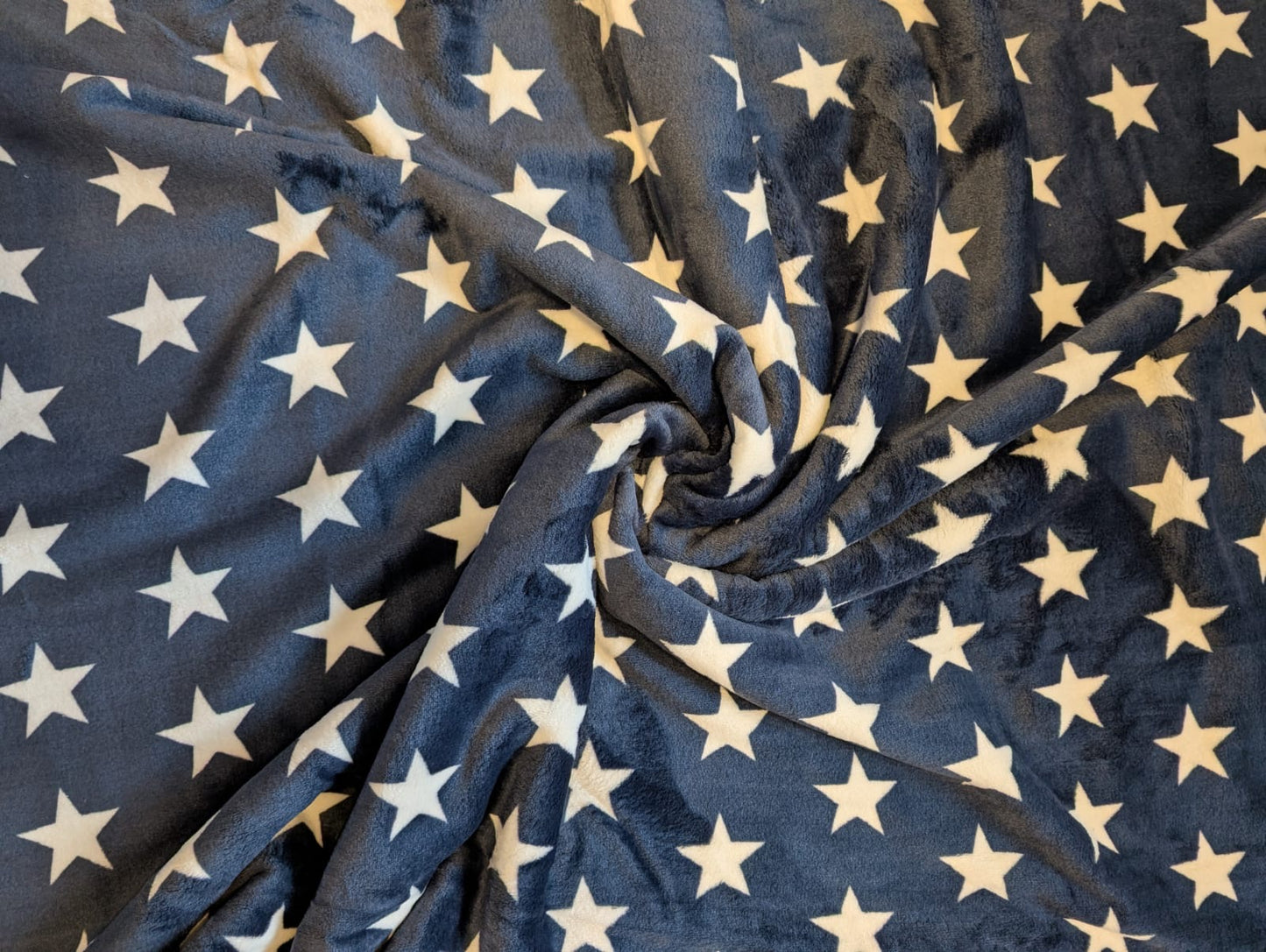 Stelle deine XXL Kuscheldecke selbst zusammen