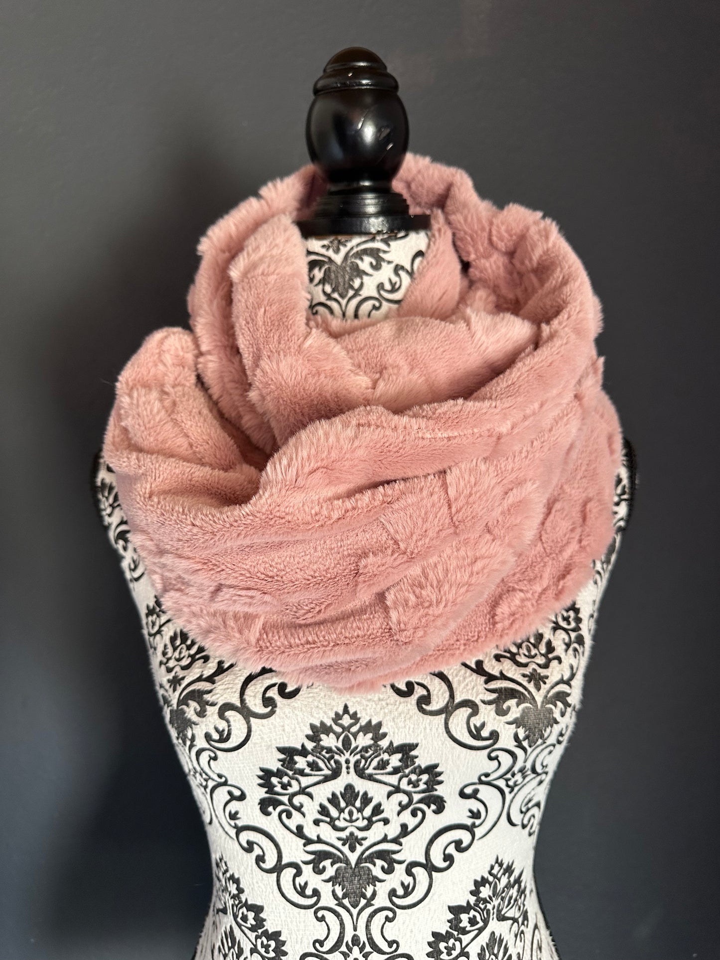 Sofortkauf | Loopschal Pfotenliebe altrosa