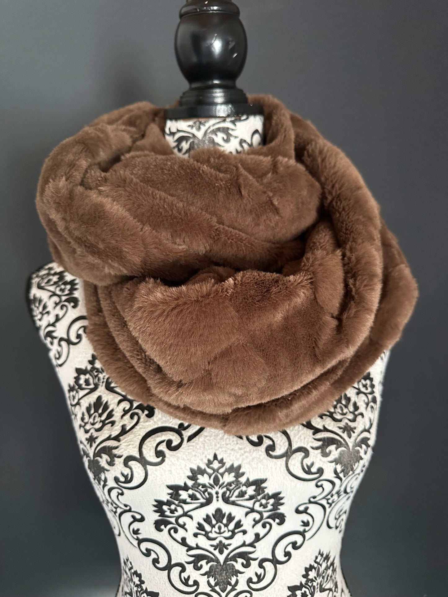 Sofortkauf | Loopschal Pfotenliebe braun