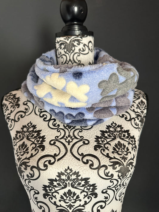 Sofortkauf | Halssocke Schneeflocken blau