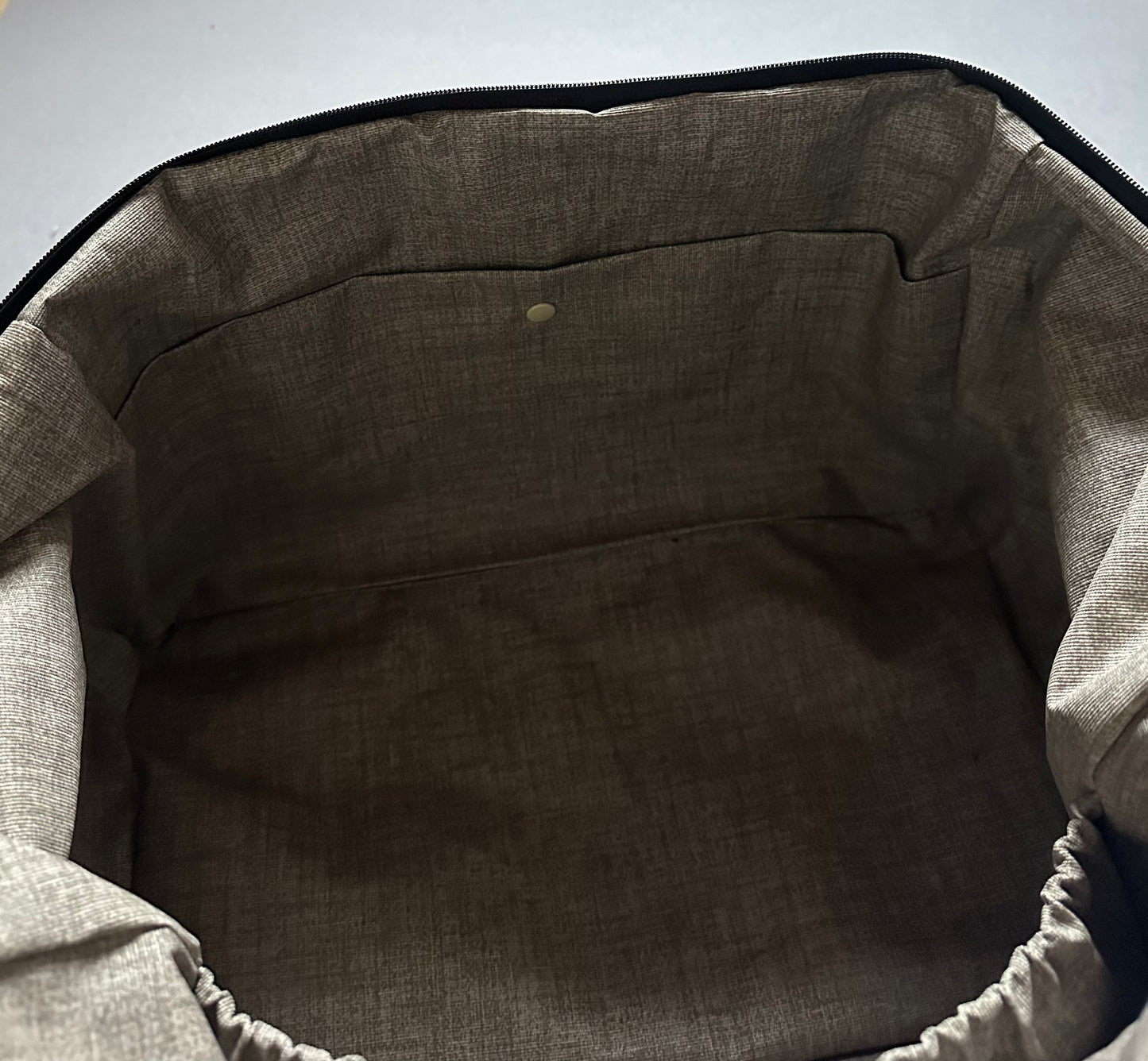 Sofortkauf | kleine Reisetasche Teddyplüsch Leo mit Samtcord schwarz