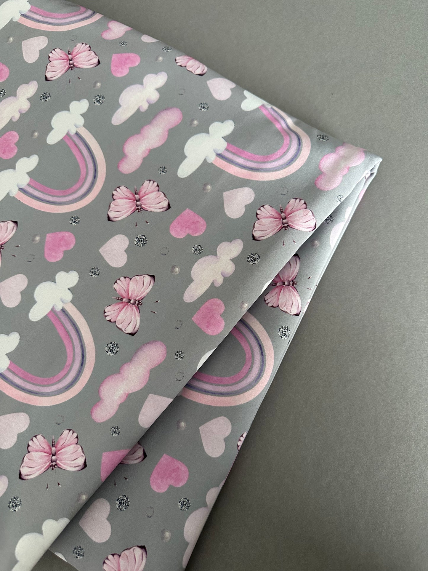 Outlet: Softshelldecke Schmetterlinge & Regenbogen grau 90 x 120 cm (komplett Softshell)