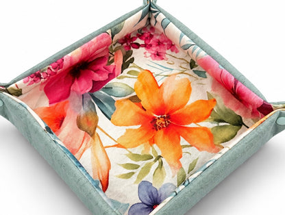 Sofortkauf | faltbarer Napf Mint mit Blumen hell