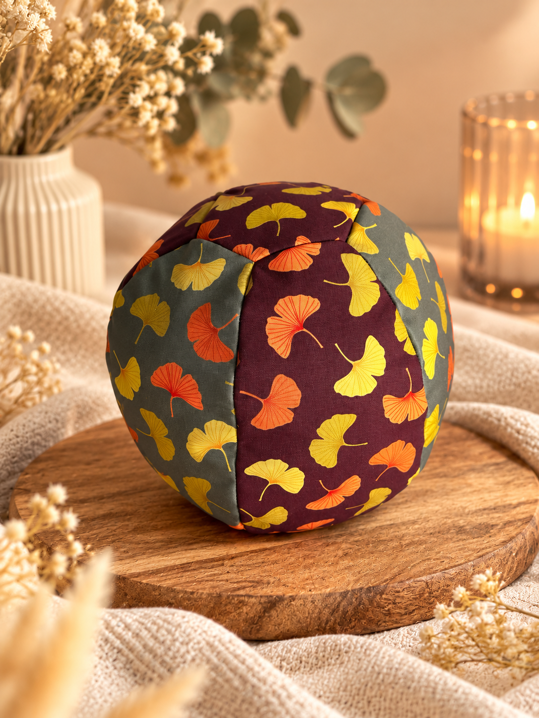 großer Ball aus Softshell Gingko